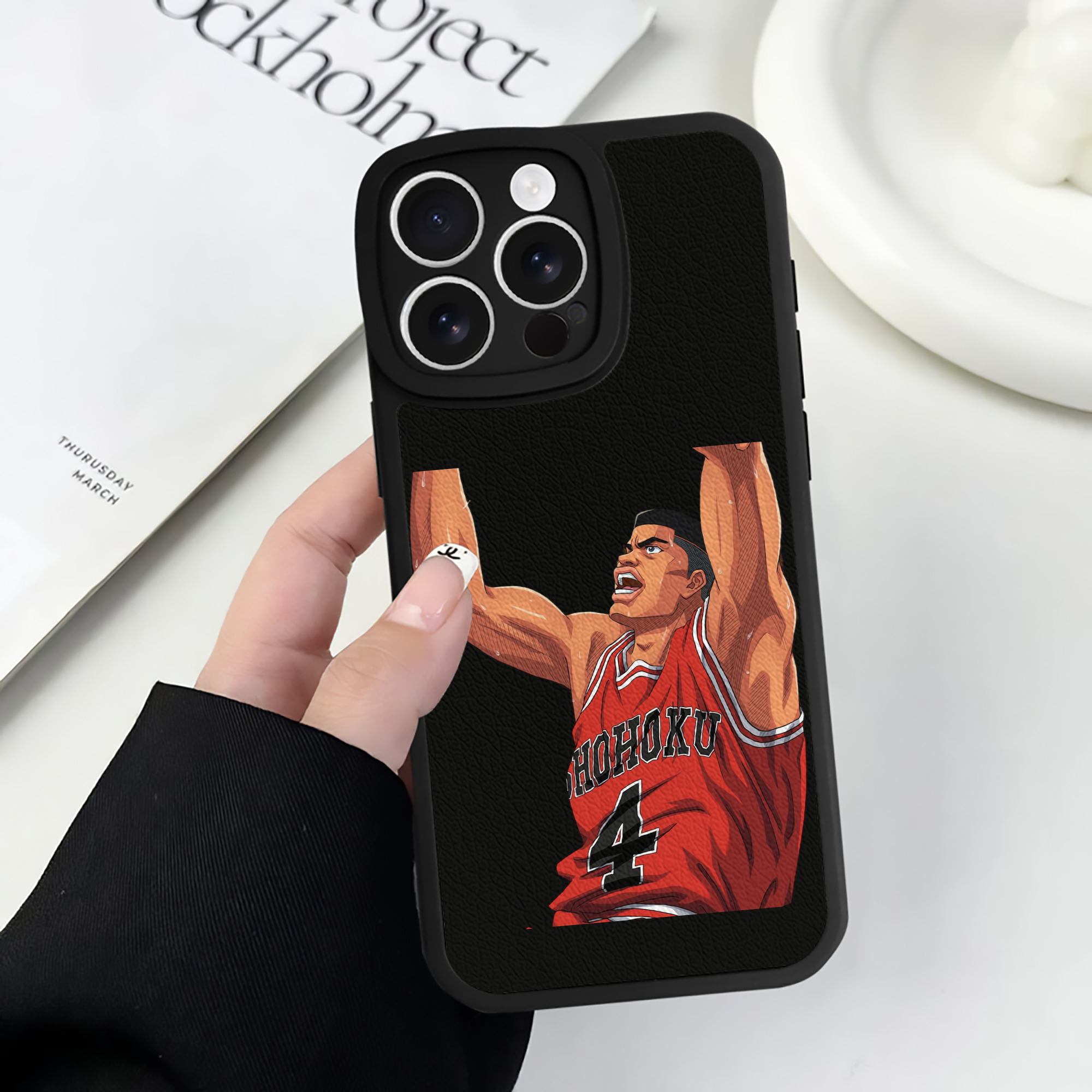 （画像用） SLAM DUNK／スラムダンク 【iPhone 16シリーズ対応】シリコンスマホケース（レザー調） 材質：シリコン